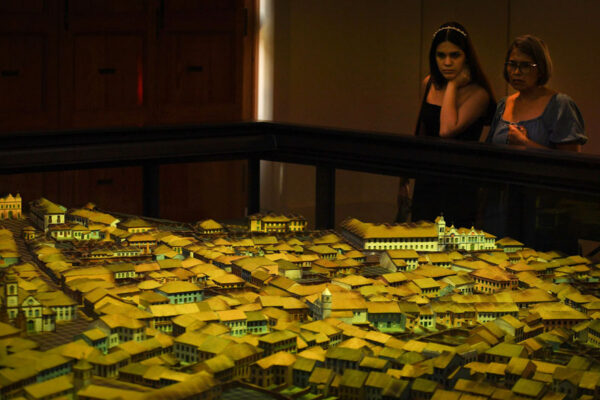 03-maquete_14r 03-maquete_14r