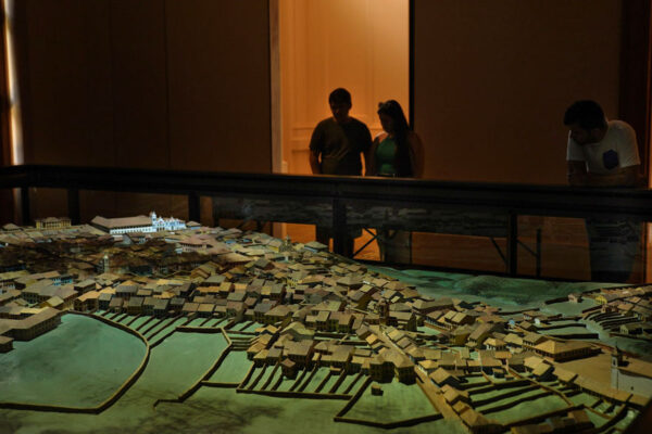 03-maquete_18r 03-maquete_18r