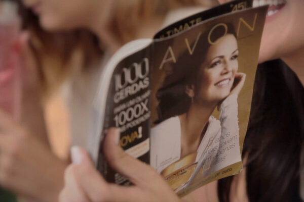 Avon-Institucional-Institutional-10 Avon-Institucional-Institutional-10