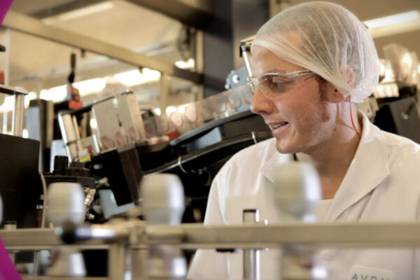 Avon-Institucional-Institutional-12 Avon-Institucional-Institutional-12