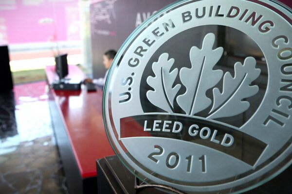 Avon-Institucional-Institutional-22 Avon-Institucional-Institutional-22