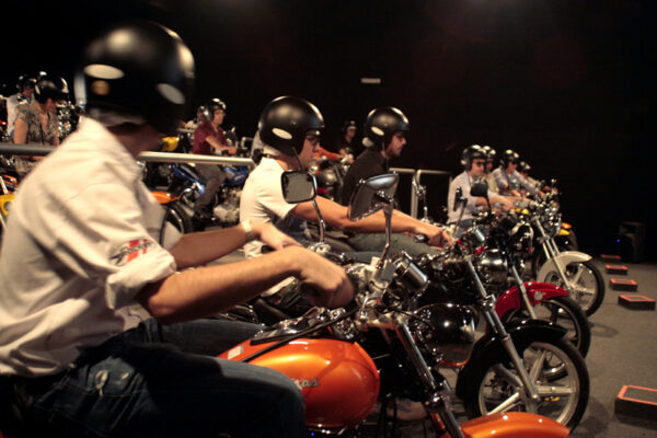 dafra-4d-galeria-4web-05 dafra-4d-galeria-4web-05